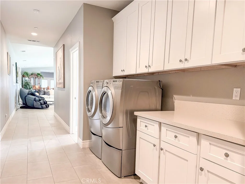 449 Skylark, San Bernardino, California 92405 home-pic-27