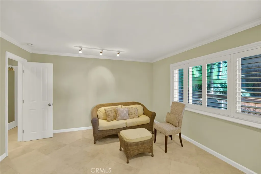 31561 Table Rock Dr. 213, Laguna Beach, California 92651 home-pic-15