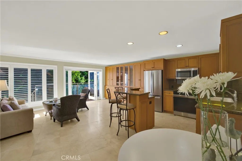 31561 Table Rock Dr. 213, Laguna Beach, California 92651 home-pic-8