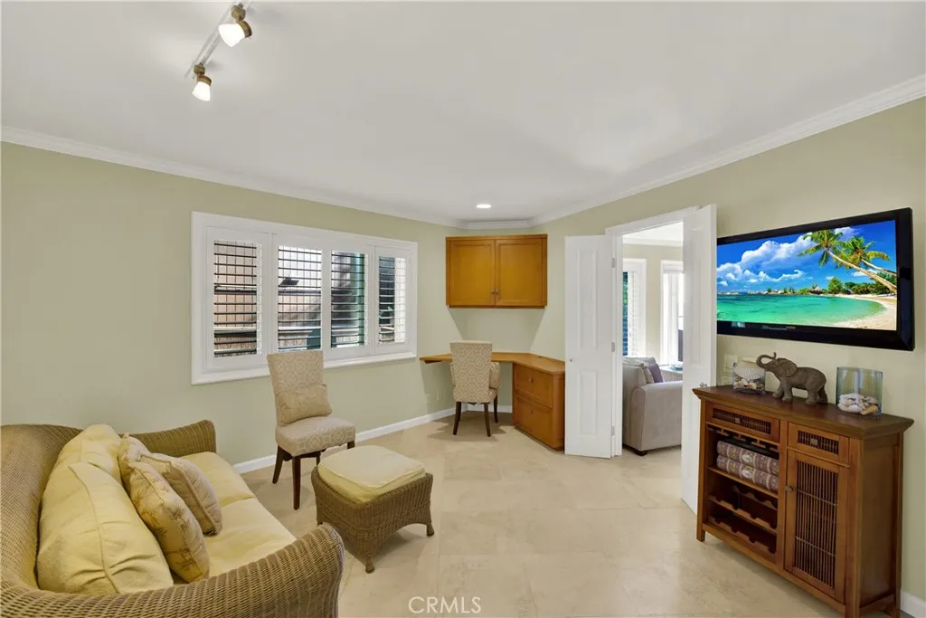 31561 Table Rock Dr. 213, Laguna Beach, California 92651 home-pic-16