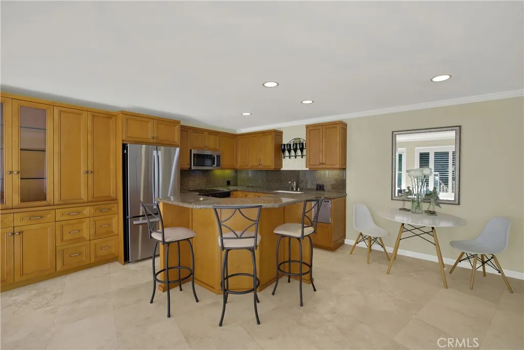 31561 Table Rock Dr. 213, Laguna Beach, California 92651 home-pic-6