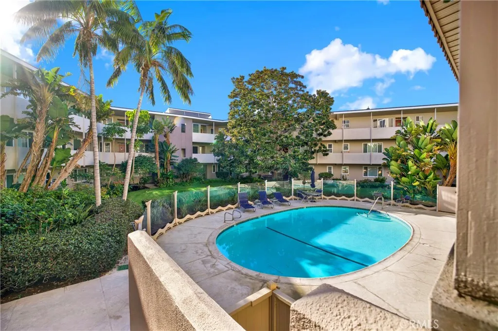 31561 Table Rock Dr. 213, Laguna Beach, California 92651 home-pic-23