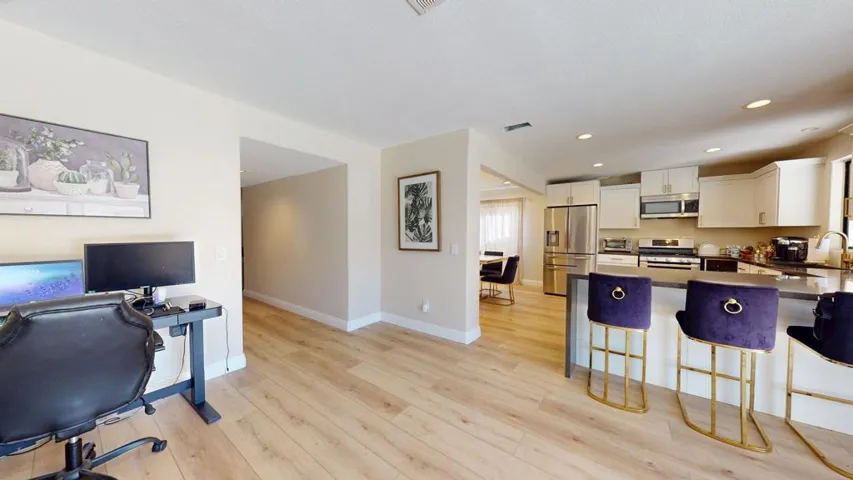 68645-Panorama-Open-Area