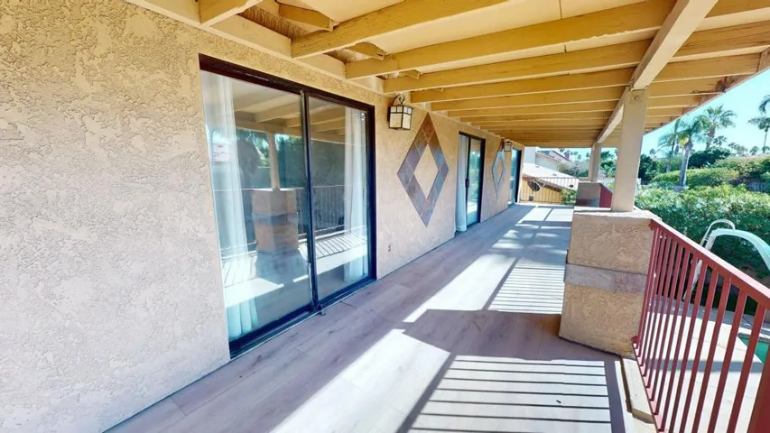 68645-Panorama-Balcony-4