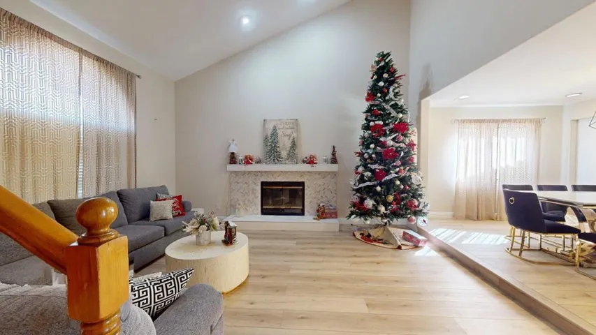 68645-Panorama-Fireplace