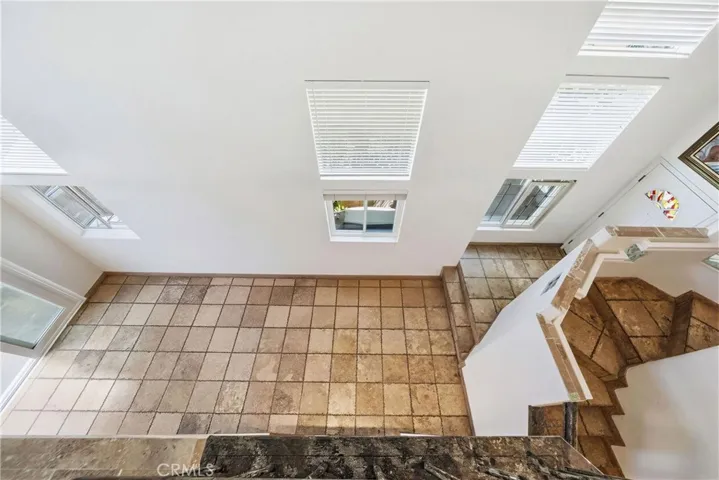Virtual Staged (Clean)