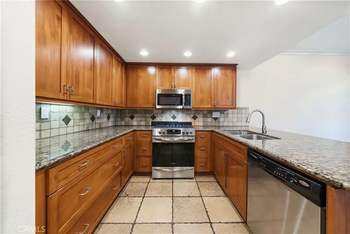 Virtual Staged (Clean)