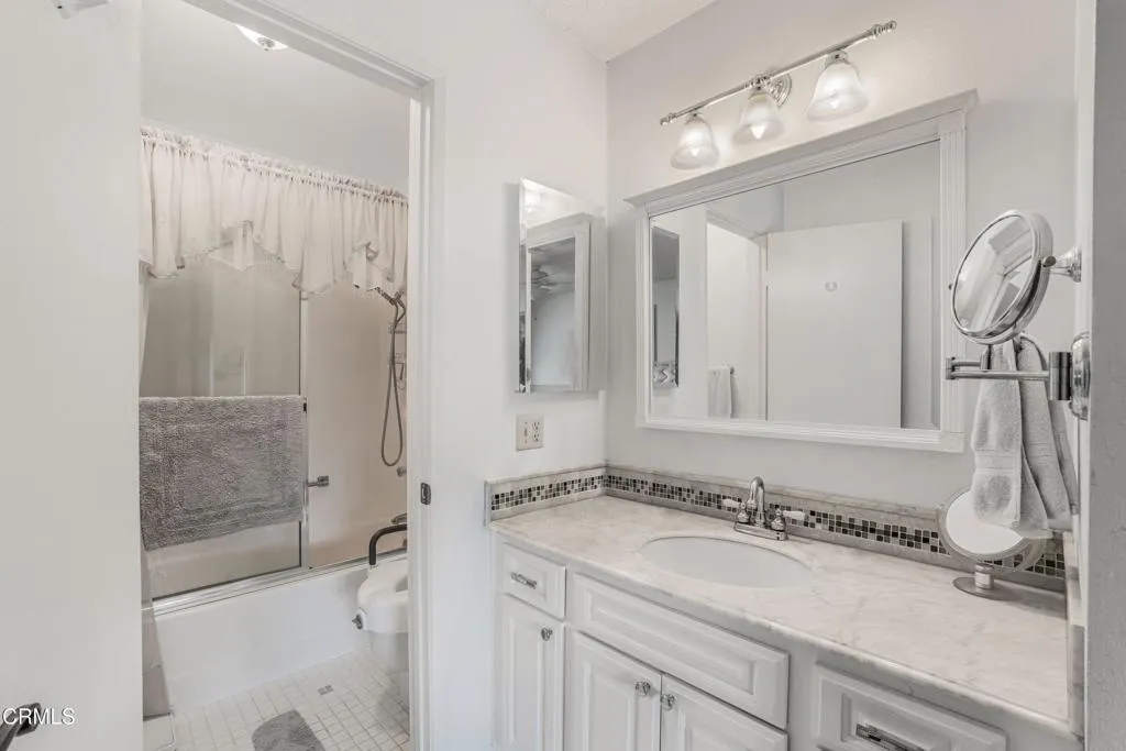 26109 Village 26, Camarillo, California 93012 home-pic-20