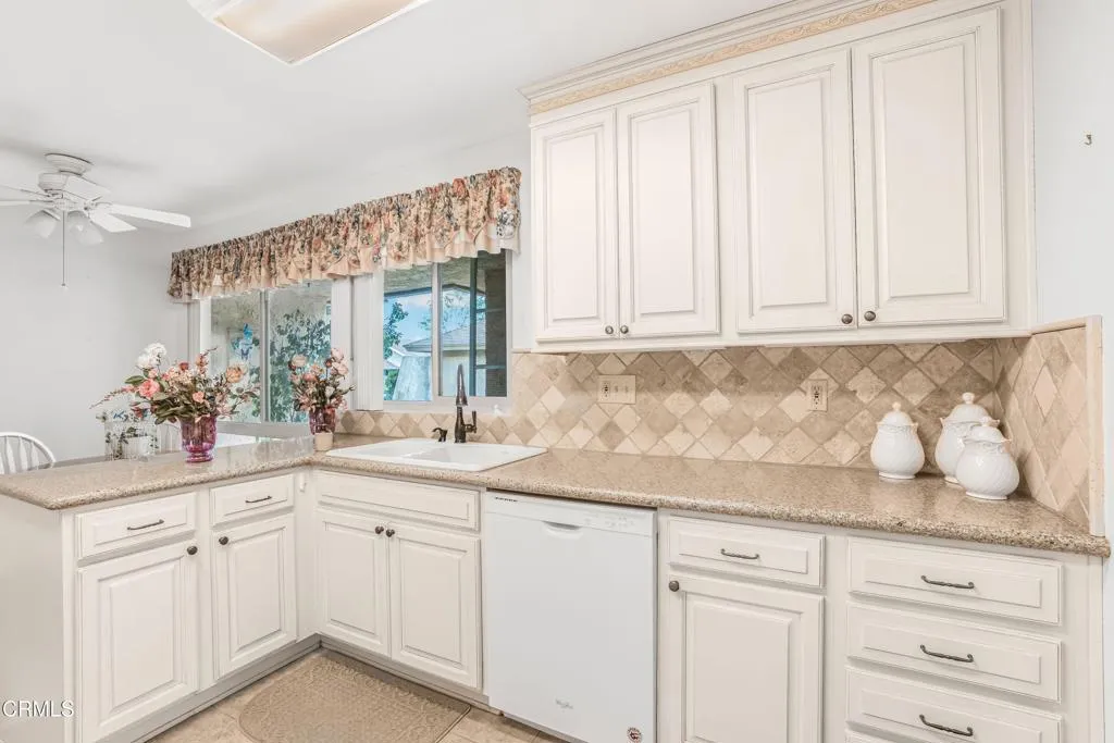 26109 Village 26, Camarillo, California 93012 home-pic-12