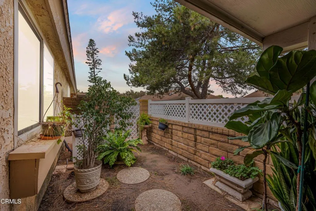 26109 Village 26, Camarillo, California 93012 home-pic-23