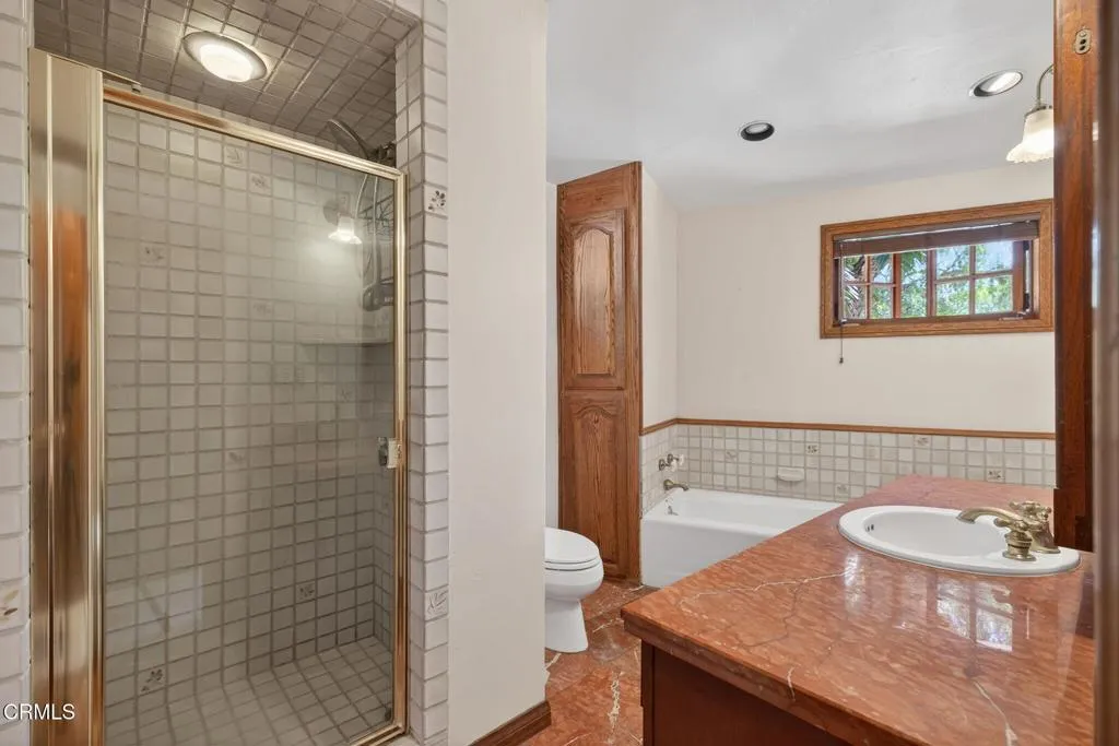 215 Barnard Way, Ventura, California 93001 home-pic-28