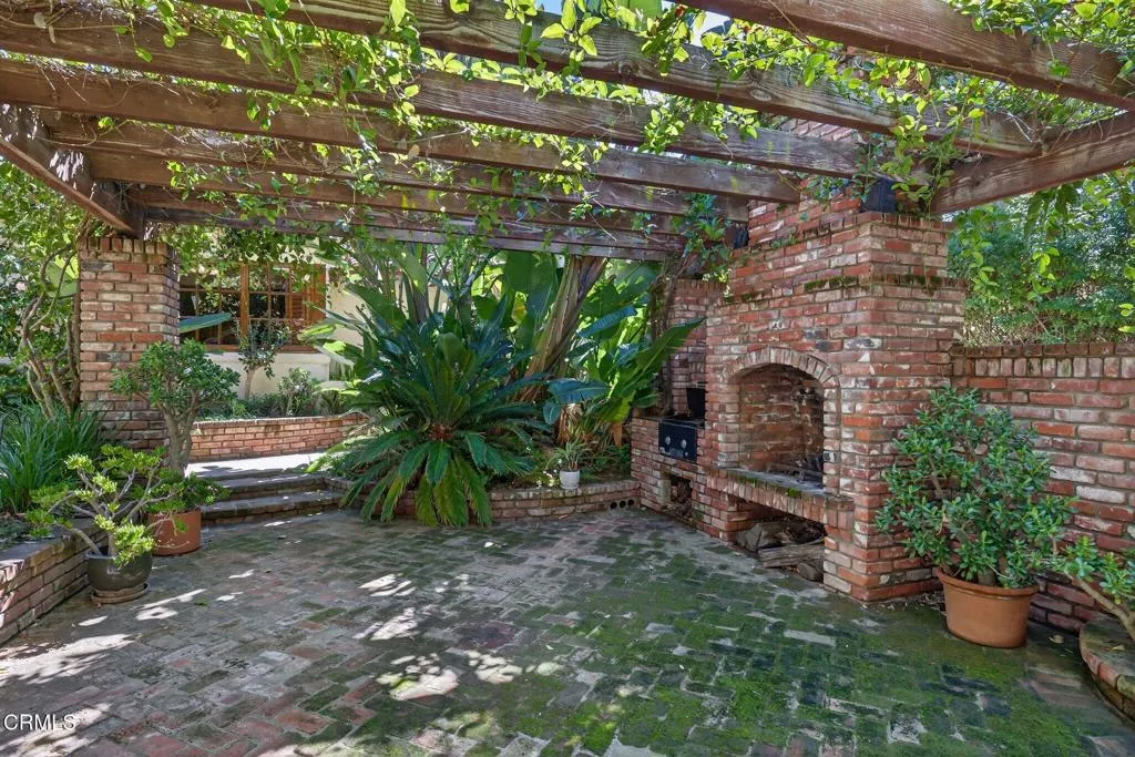 215 Barnard Way, Ventura, California 93001 home-pic-25