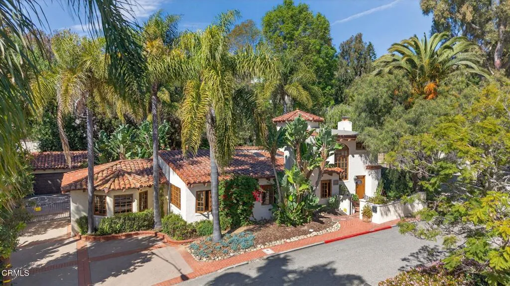 215 Barnard Way, Ventura, California 93001 home-pic-1