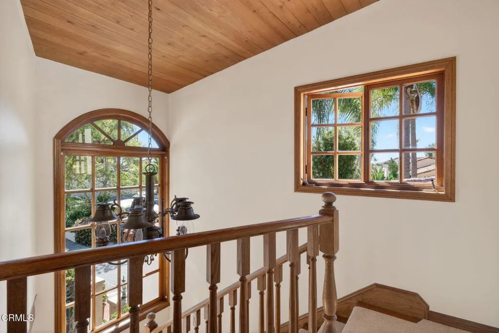 215 Barnard Way, Ventura, California 93001 home-pic-26