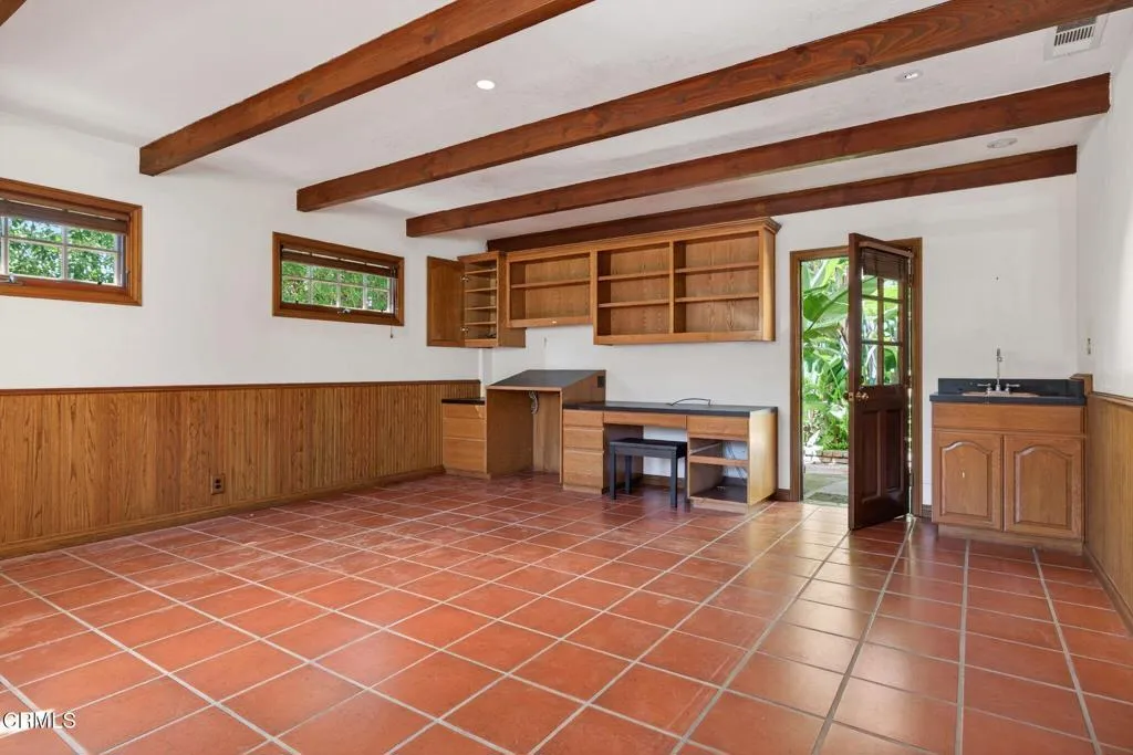 215 Barnard Way, Ventura, California 93001 home-pic-24