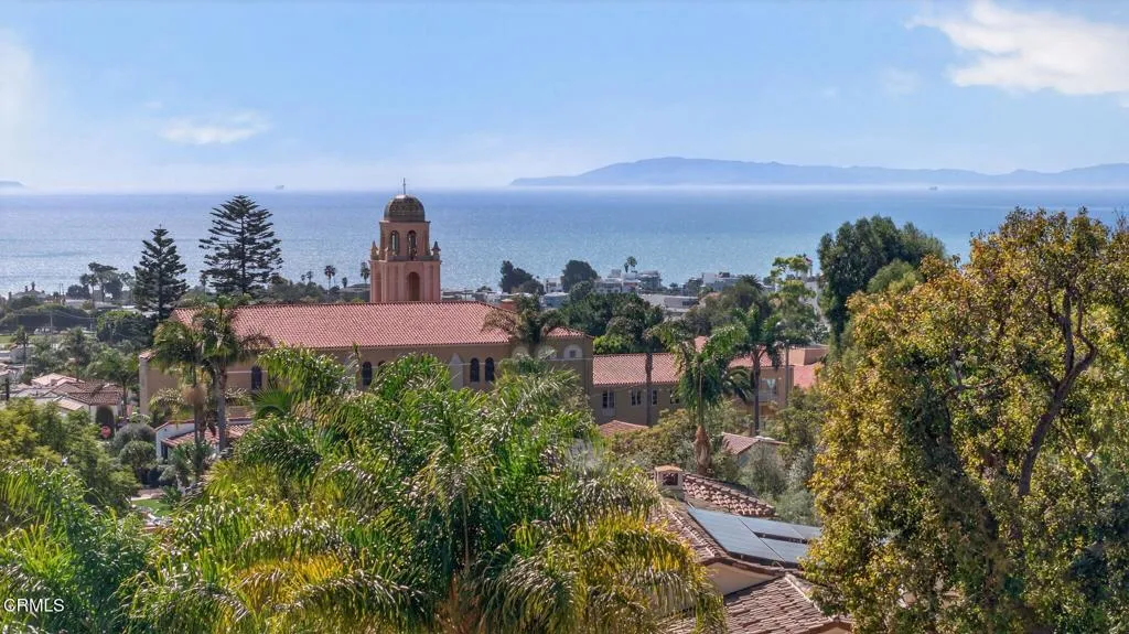 215 Barnard Way, Ventura, California 93001 home-pic-32
