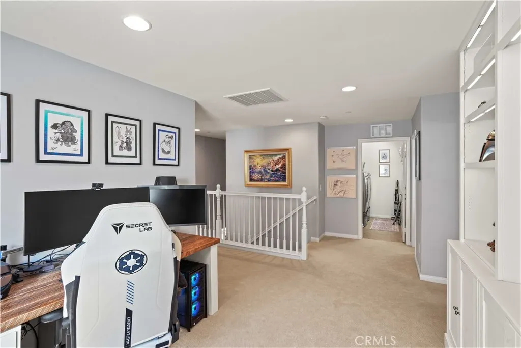 19833 Christopher Lane, Saugus, California 91350 home-pic-23