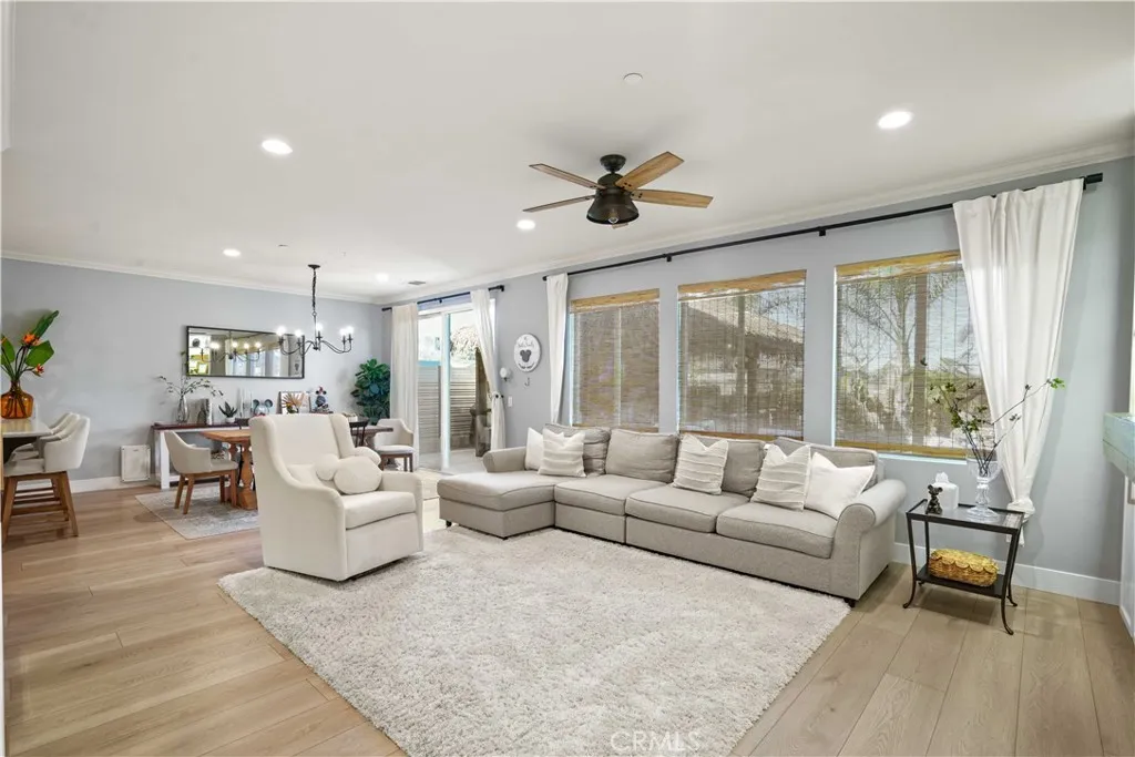 19833 Christopher Lane, Saugus, California 91350 home-pic-6
