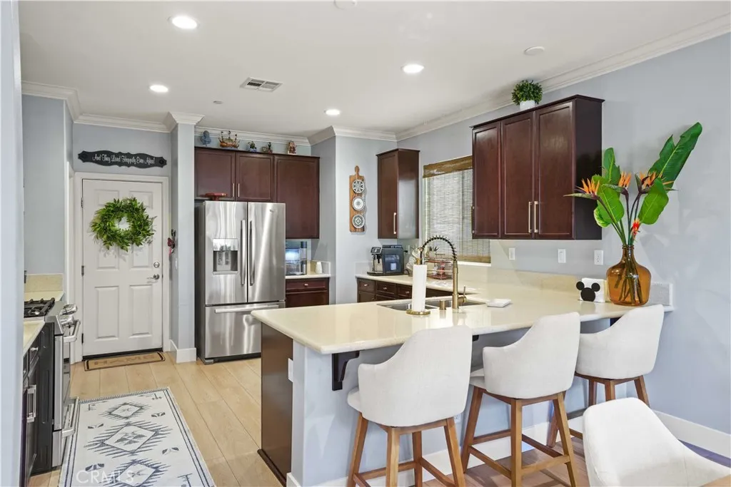 19833 Christopher Lane, Saugus, California 91350 home-pic-15