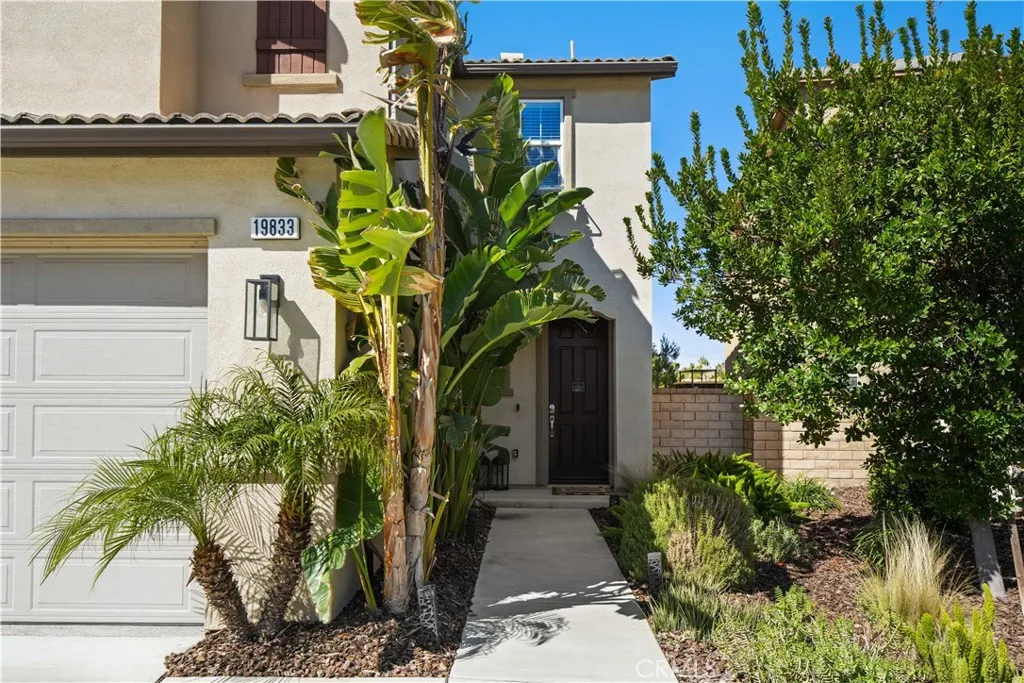 19833 Christopher Lane, Saugus, California 91350 home-pic-3