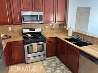 7331 Shelby, Rancho Cucamonga, California 91739 home-pic-12
