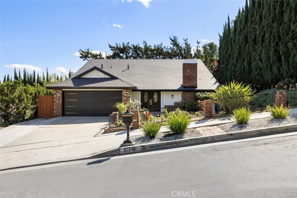17712 Nearbank Drive, Rowland Heights, California 91748 home-pic-2