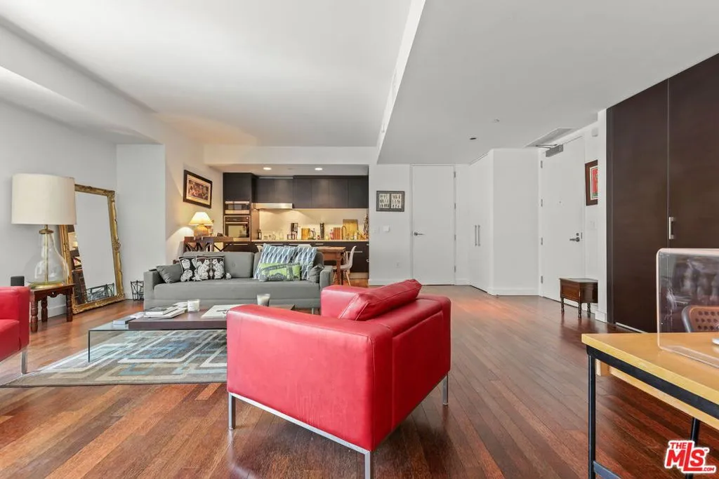 6250 Hollywood Boulevard 6l, Los Angeles, California 90028 home-pic-6