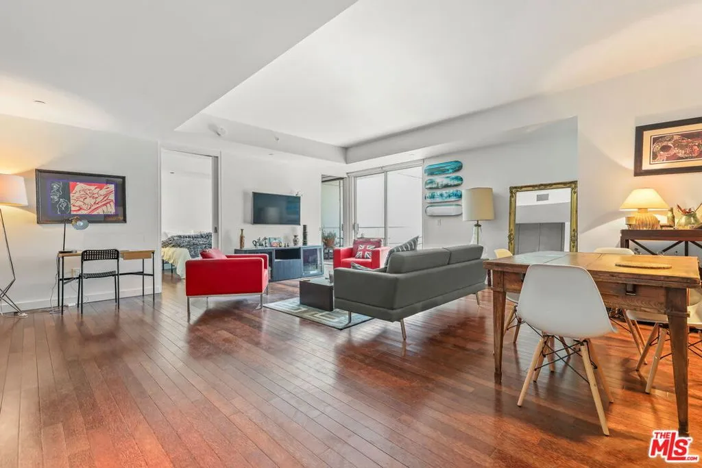 6250 Hollywood Boulevard 6l, Los Angeles, California 90028 home-pic-1