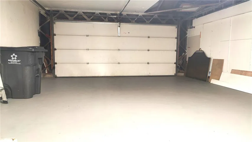 2 Car Garage