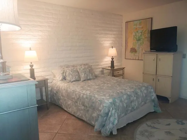 Front Guest Bedroom