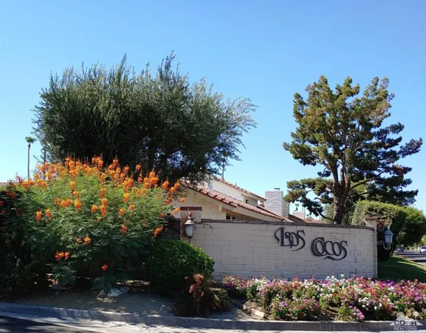 Los Cocos Welcomes You!