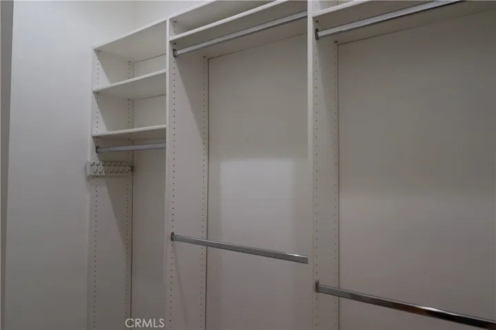 walk in Closet