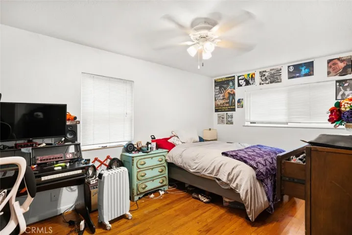 Front house - bedroom