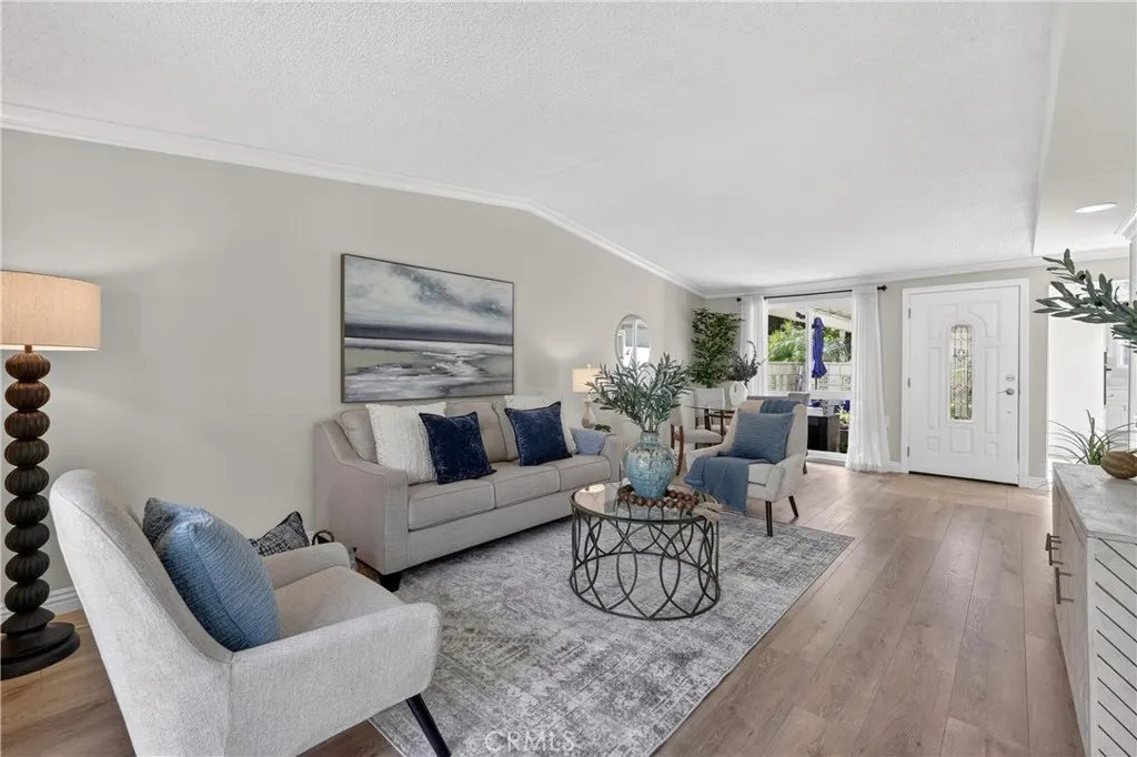 49 Calle Aragon B, Laguna Woods, California 92637 home-pic-9