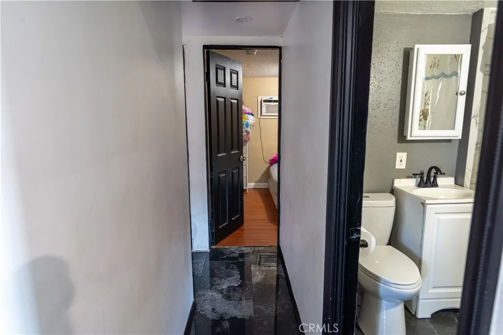 3895 Twining, Jurupa Valley, California 92509 home-pic-10