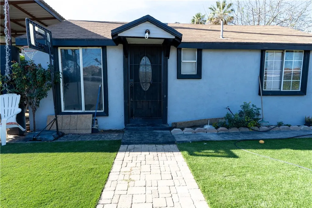 3895 Twining, Jurupa Valley, California 92509 home-pic-1
