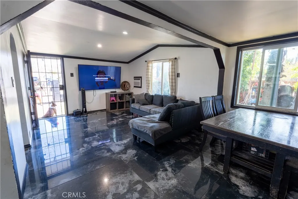 3895 Twining, Jurupa Valley, California 92509 home-pic-17