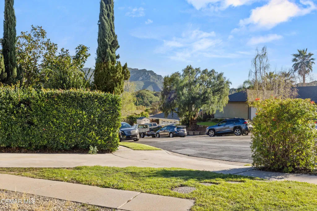 326 Longwood Court, Newbury Park, California 91320 home-pic-3