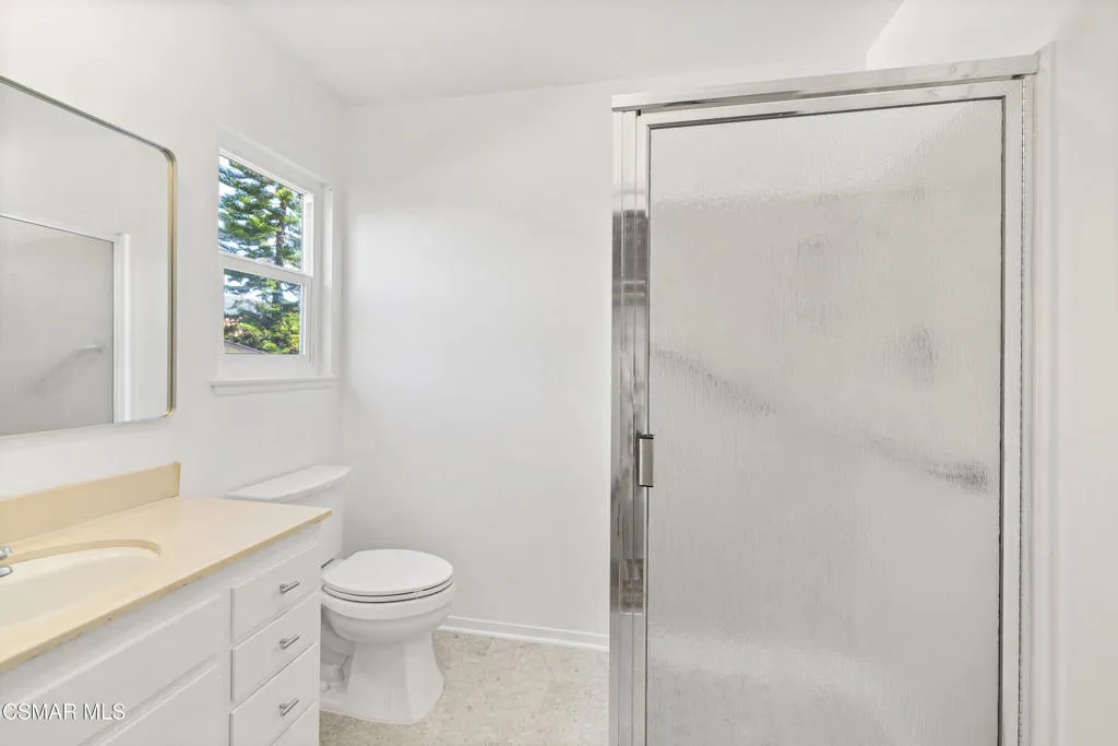 326 Longwood Court, Newbury Park, California 91320 home-pic-16