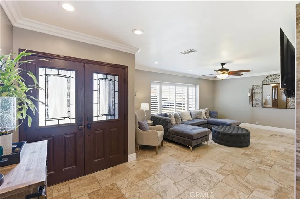 1524 E Old Badillo, Covina, California 91724 home-pic-5