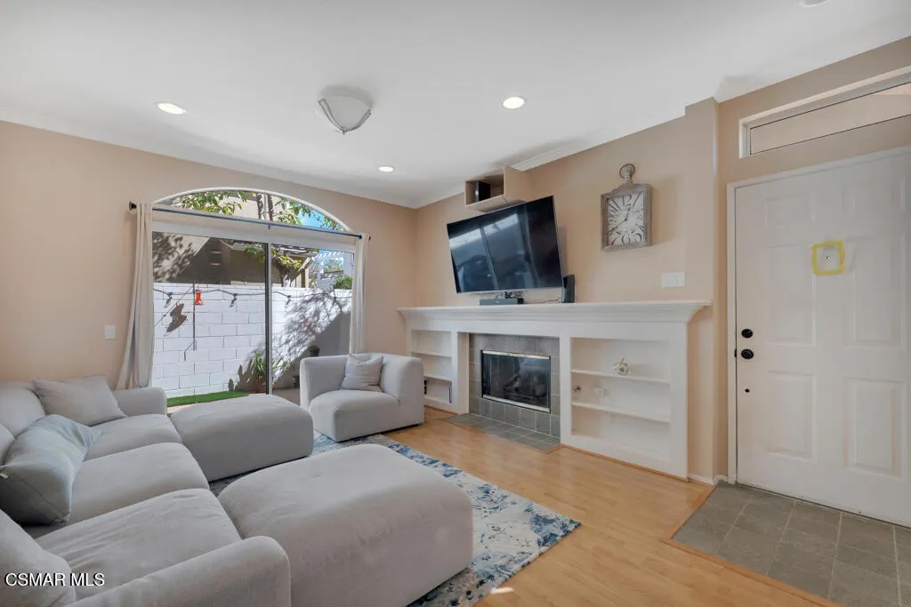 4212 Skybrook Court, Moorpark, California 93021 home-pic-3