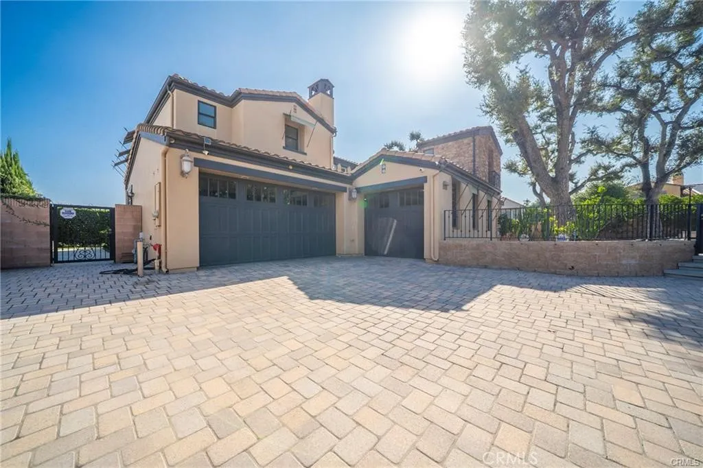 3338 Palermo Court, Pasadena, California 91107 home-pic-1