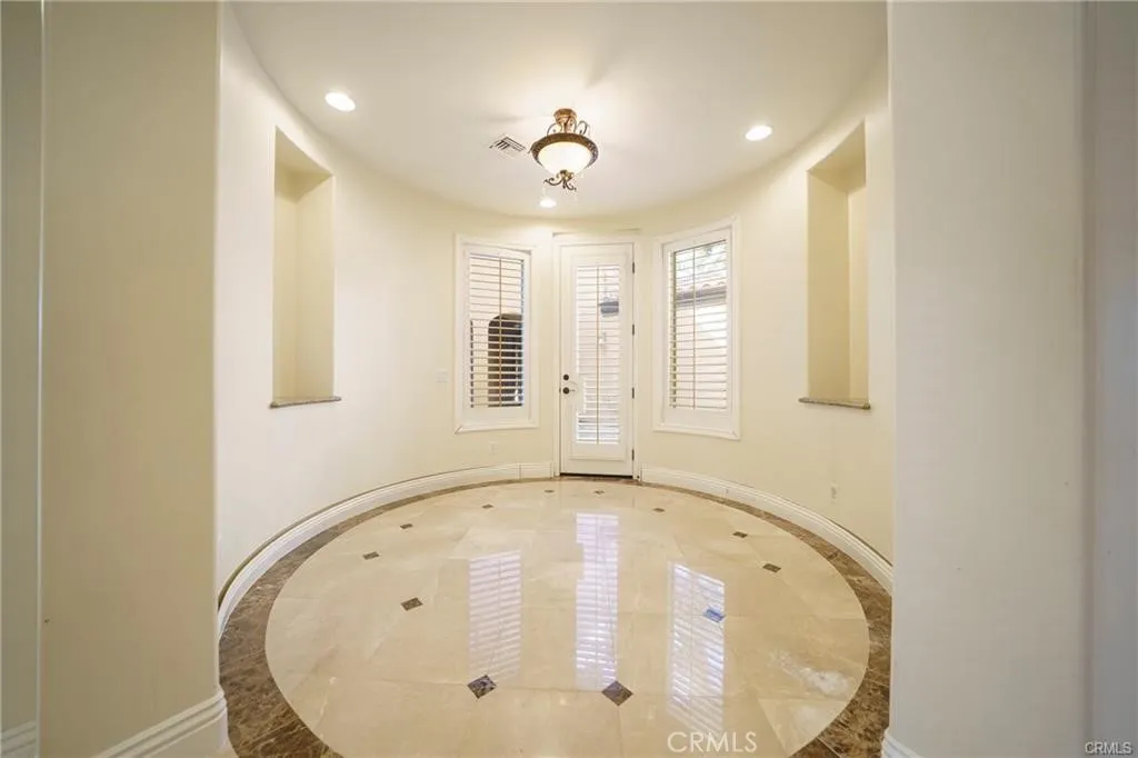 3338 Palermo Court, Pasadena, California 91107 home-pic-33