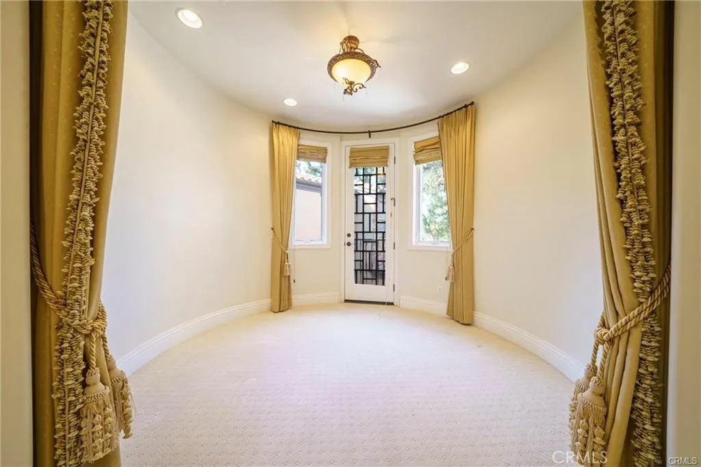 3338 Palermo Court, Pasadena, California 91107 home-pic-43