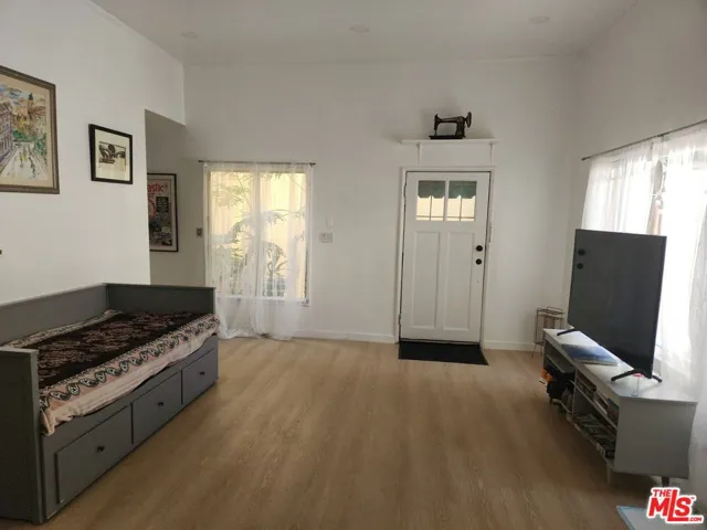 1030 Living/dining