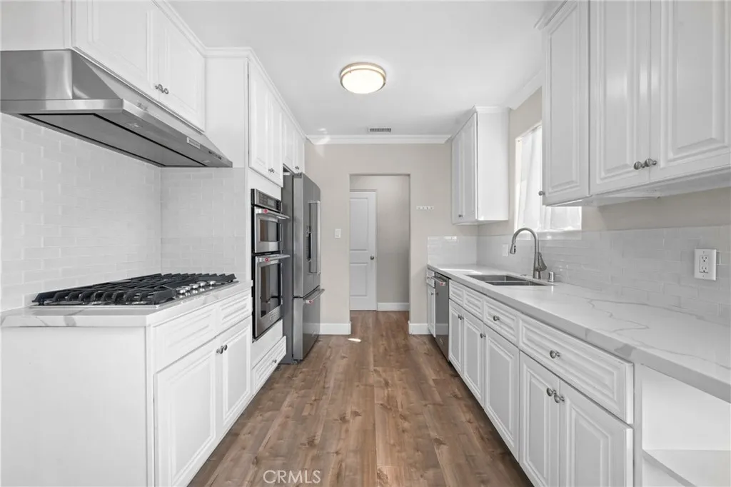 6003 Droxford, Lakewood, California 90713 home-pic-6