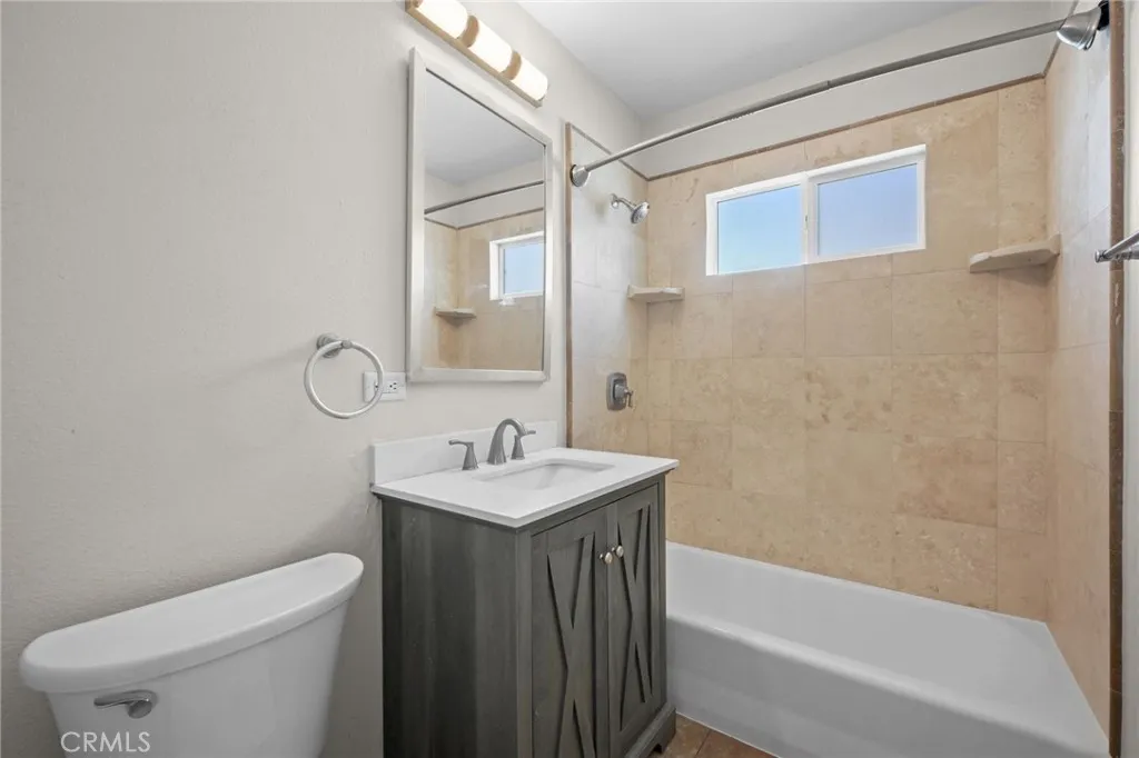 6003 Droxford, Lakewood, California 90713 home-pic-19