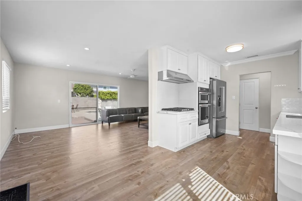 6003 Droxford, Lakewood, California 90713 home-pic-9