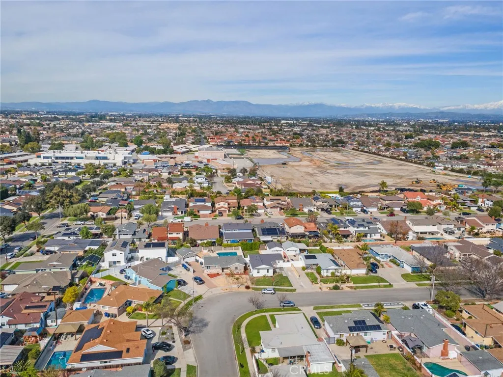 6003 Droxford, Lakewood, California 90713 home-pic-33