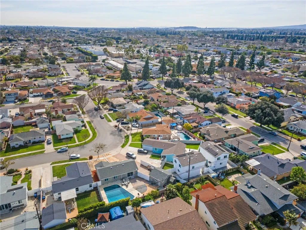 6003 Droxford, Lakewood, California 90713 home-pic-35